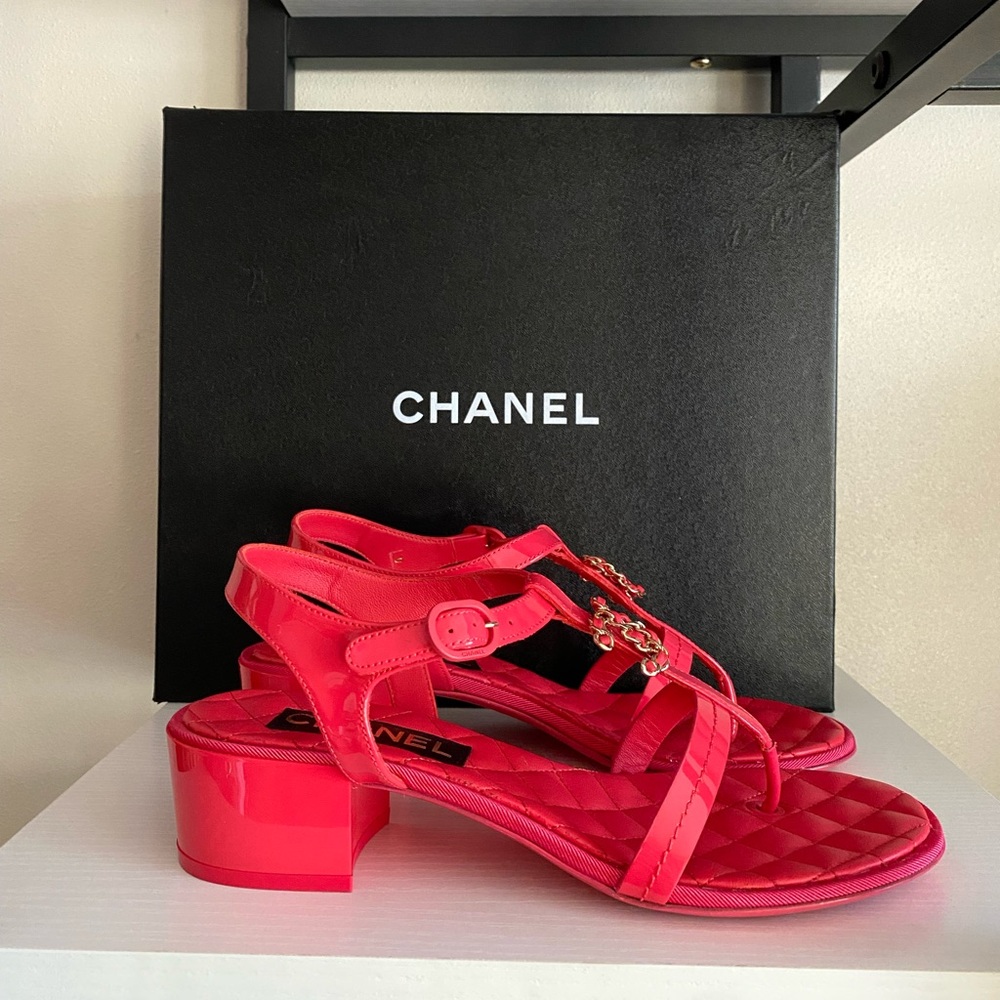 NIB Chanel 23C Pinkish Red Patent Leather CC Heeled Sandals size 38.5